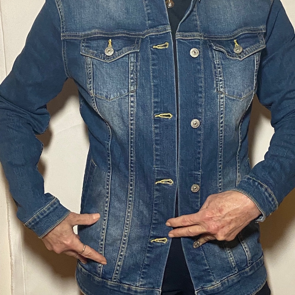 LULUROE JAXON STONE WASHED DENIM JACKET-Size SMALL